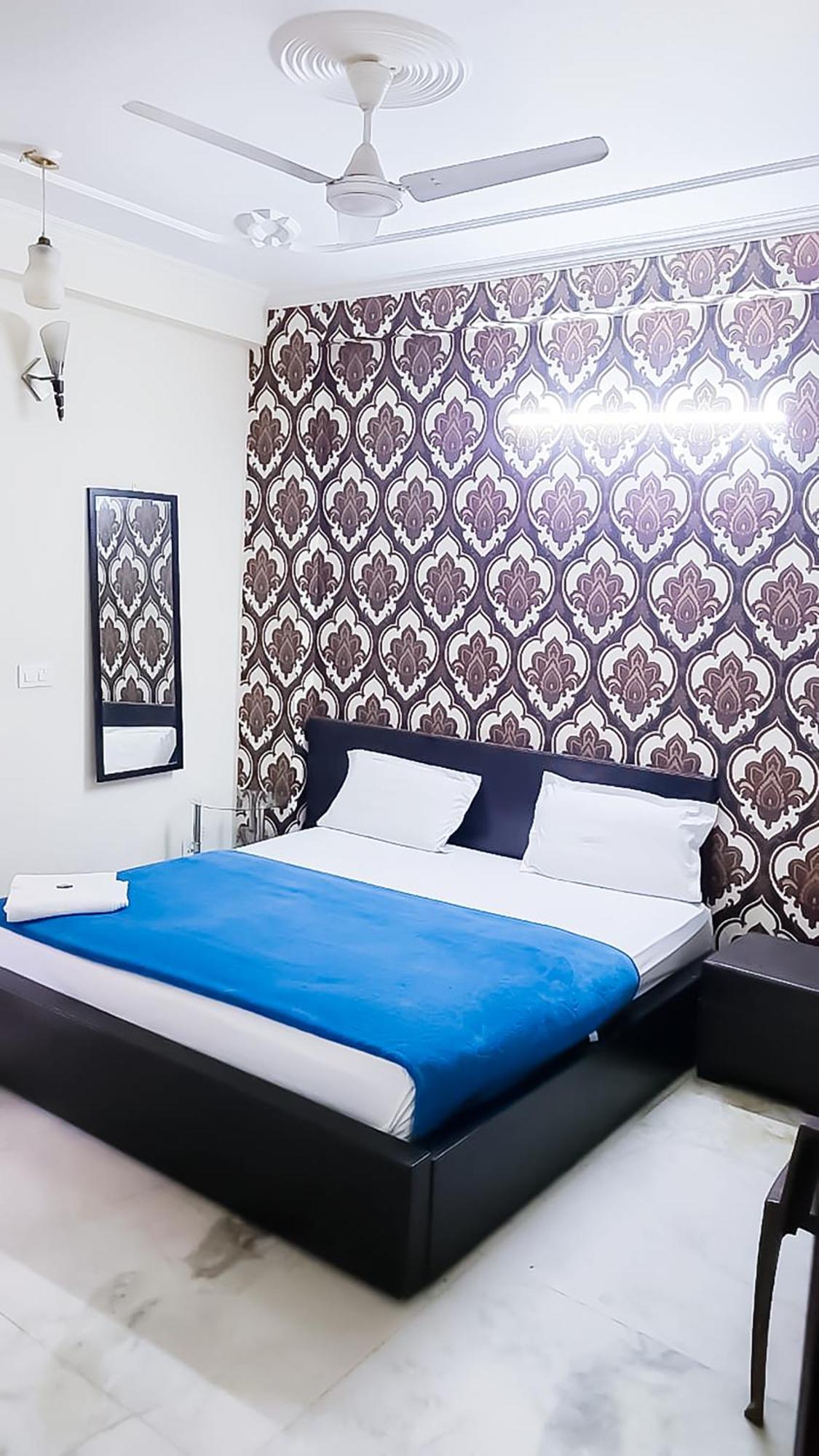Deluxe Room In Cr Park New Delhi Exterior photo
